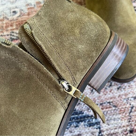 Toms Reese Olive Green Suede Ankle Boots Side Zipper Size 8.5 - Picture 12 of 12